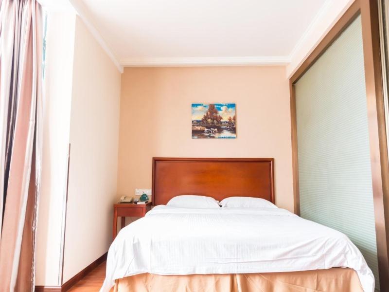 Greentree Inn Jiangsu Suzhou Kunshan High Speed Rail Station Hengshan Road Express Hotel Екстериор снимка